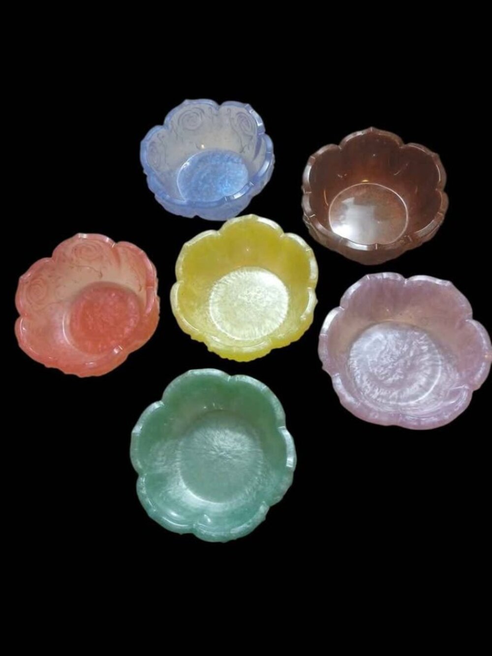 Flower Shaped Resin Bowls Set